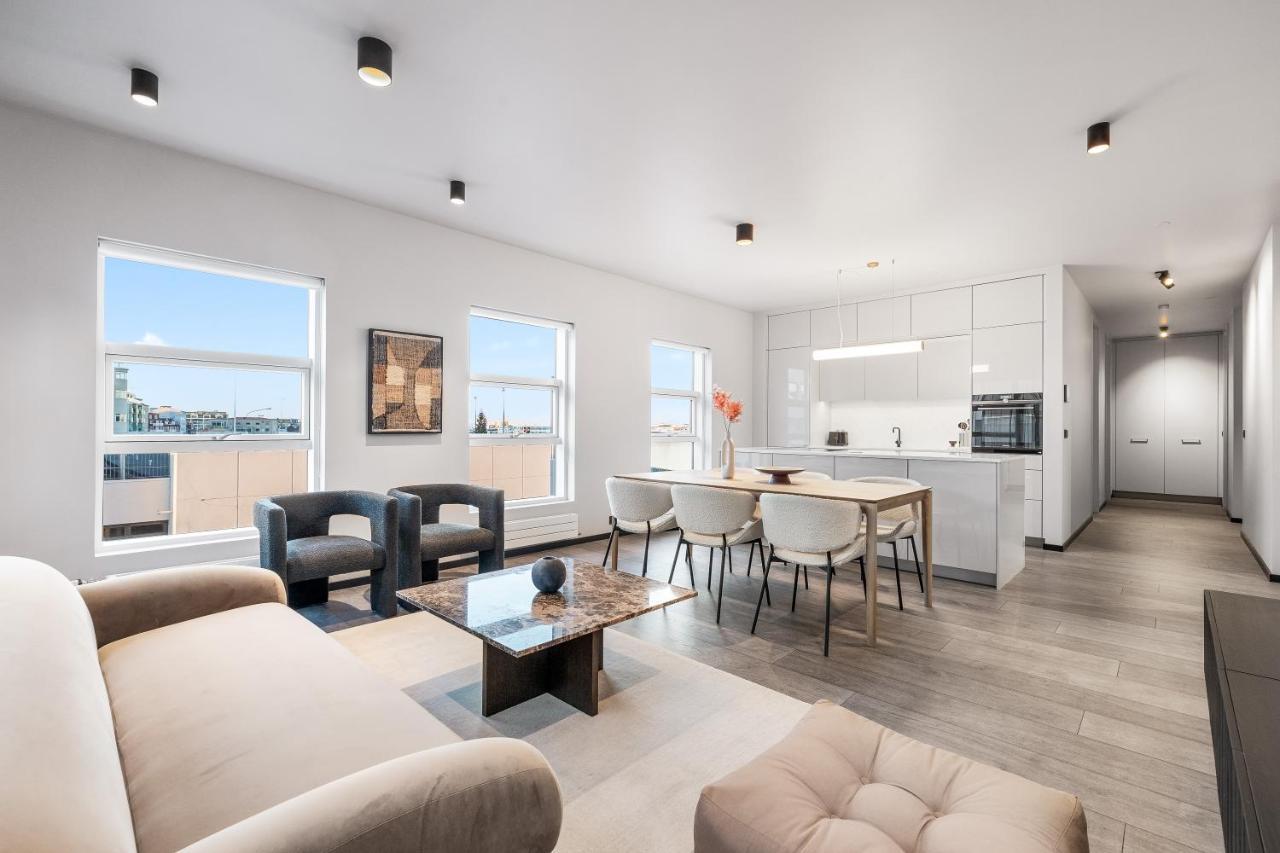 Harbour Lux 3Br & 2Ba In The Heart Of The City With Free Parking 레이캬비크 외부 사진