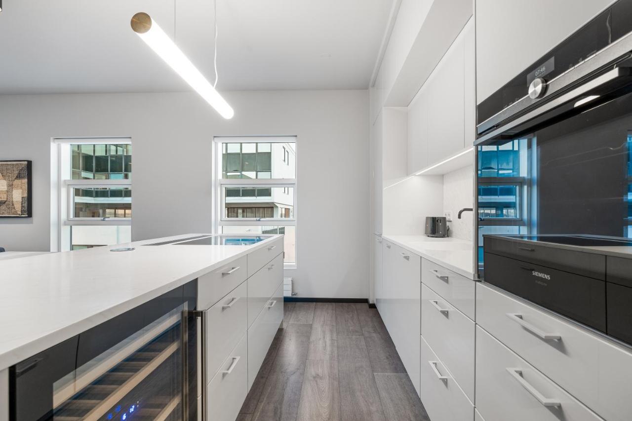 Harbour Lux 3Br & 2Ba In The Heart Of The City With Free Parking 레이캬비크 외부 사진