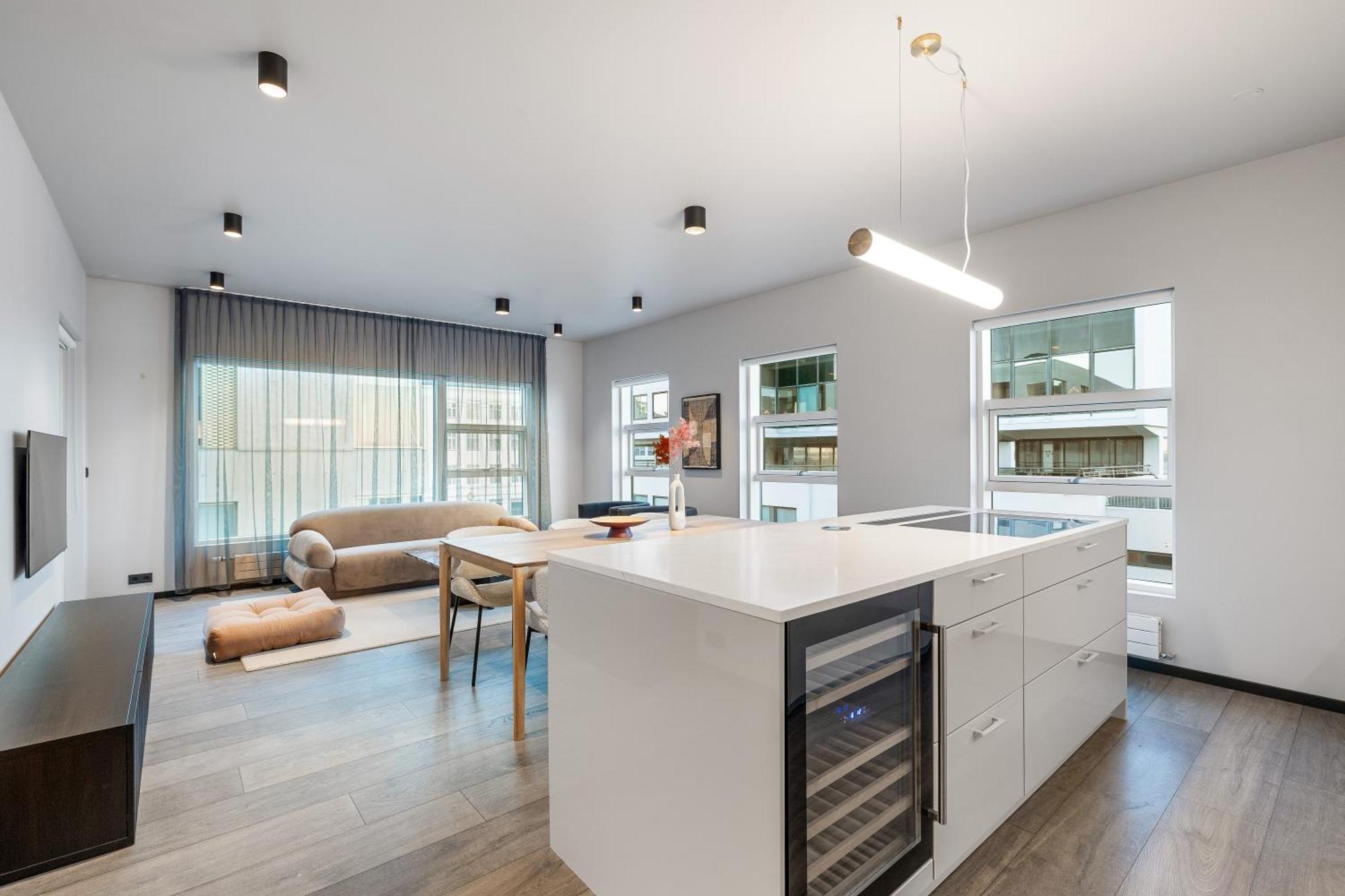 Harbour Lux 3Br & 2Ba In The Heart Of The City With Free Parking 레이캬비크 외부 사진
